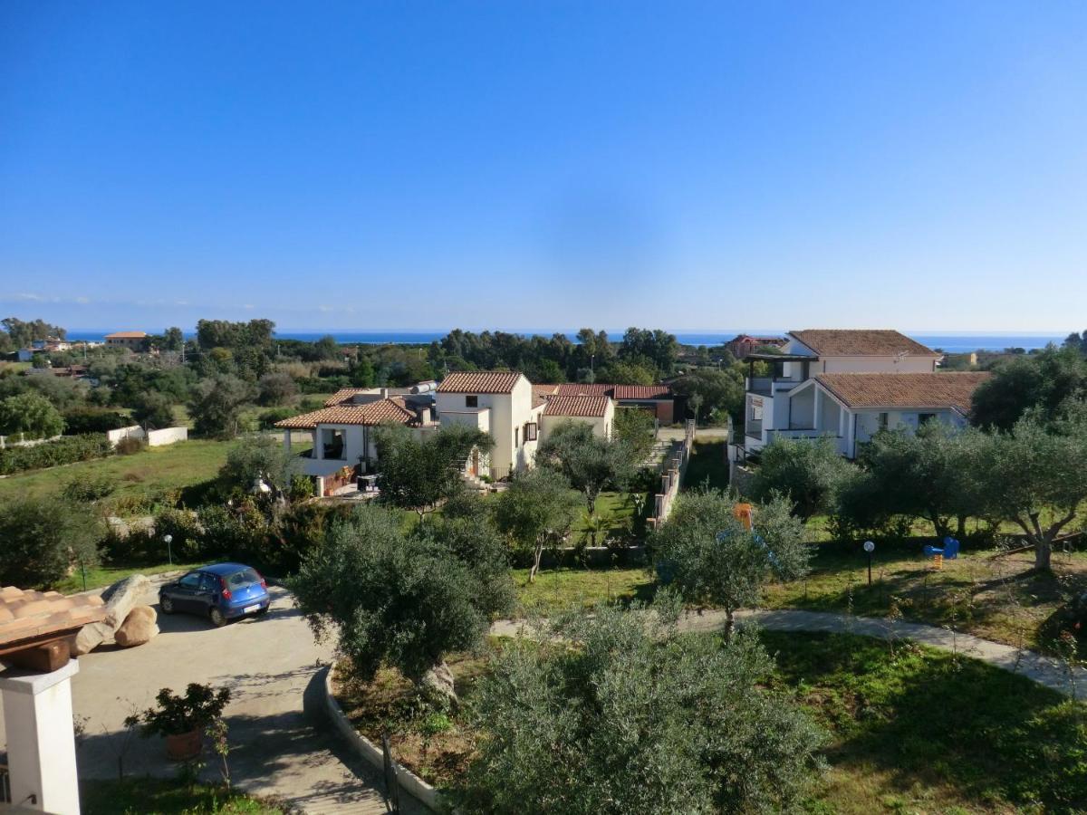 Апартаменты Bilocale Vista Mare 11A Бари-Сардо Экстерьер фото